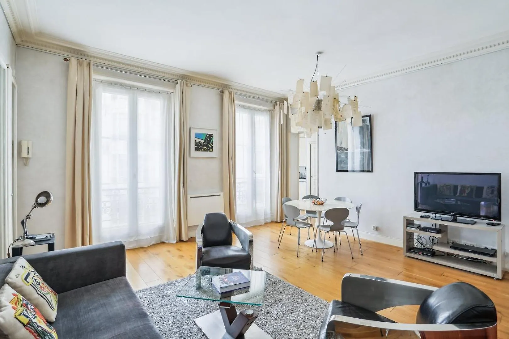 La Cle Des Champs Elysees Apartment Paris