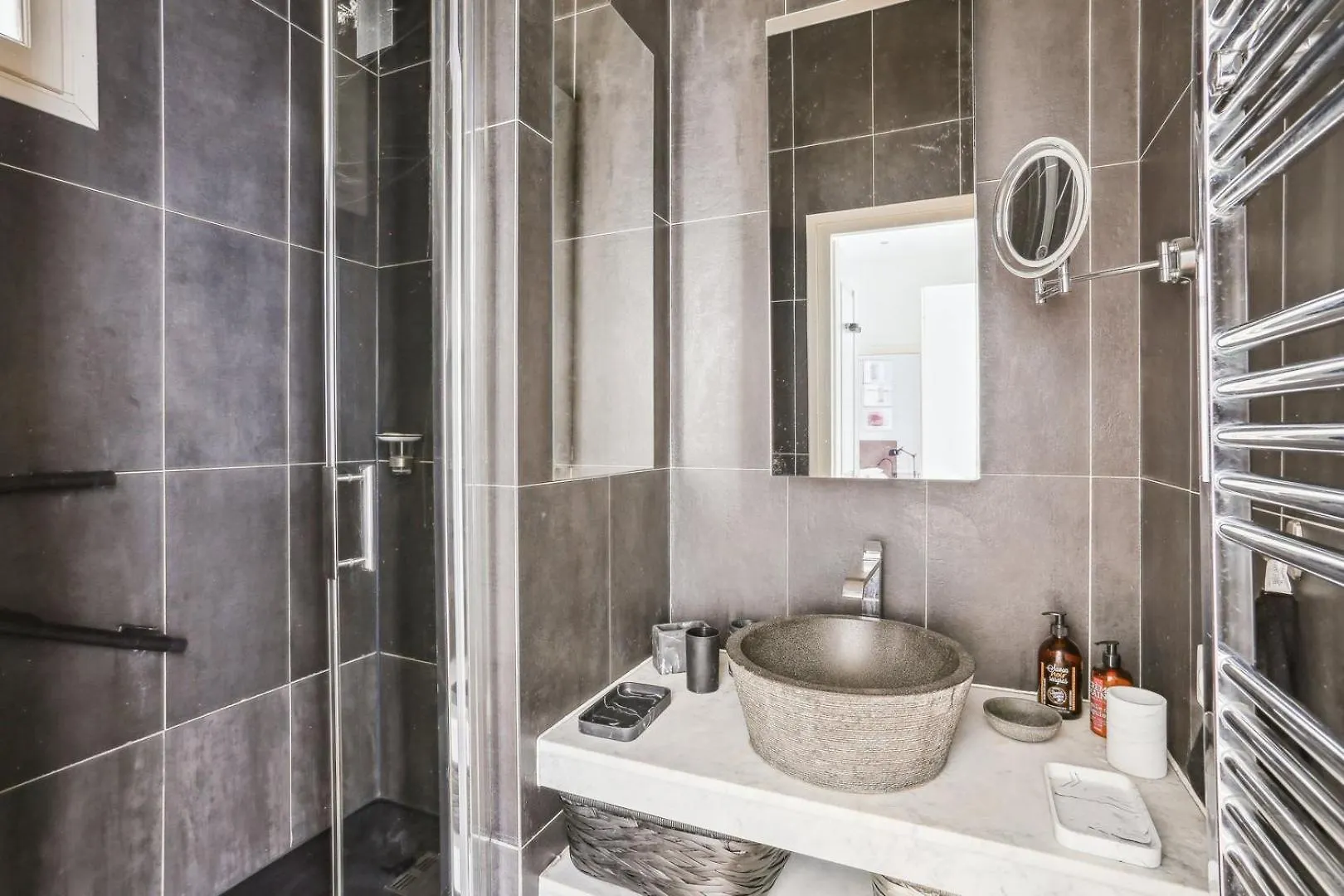 La Cle Des Champs Elysees Apartment Paris France